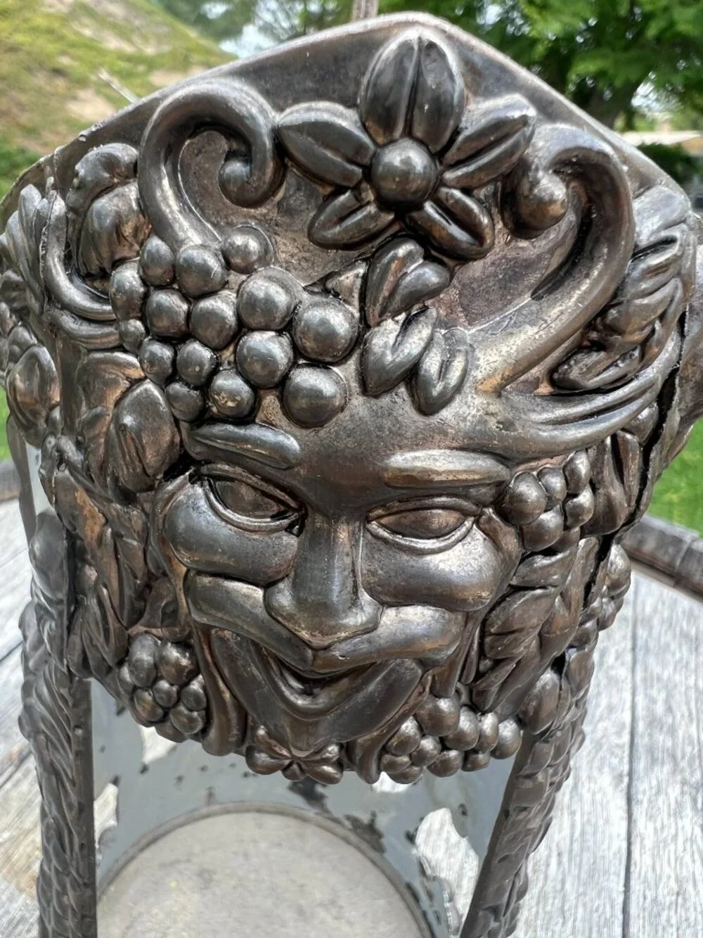 Vintage Bacchus Grapevine Metal Wine Bottle Holder - Metal